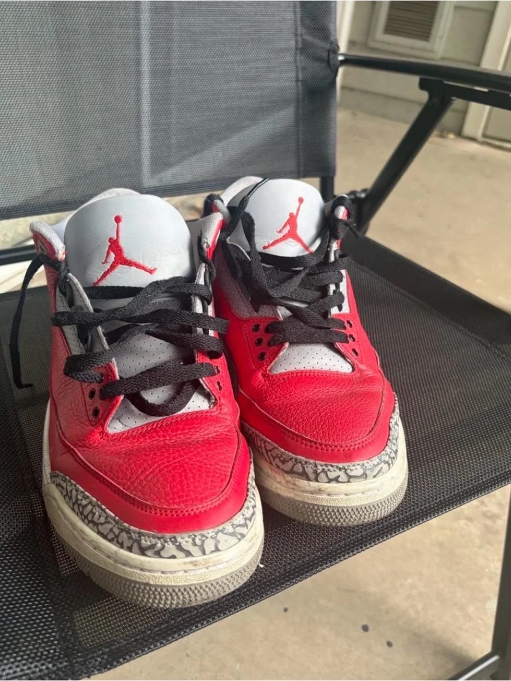 Air Jordan 3 Red Cement size 11 Men